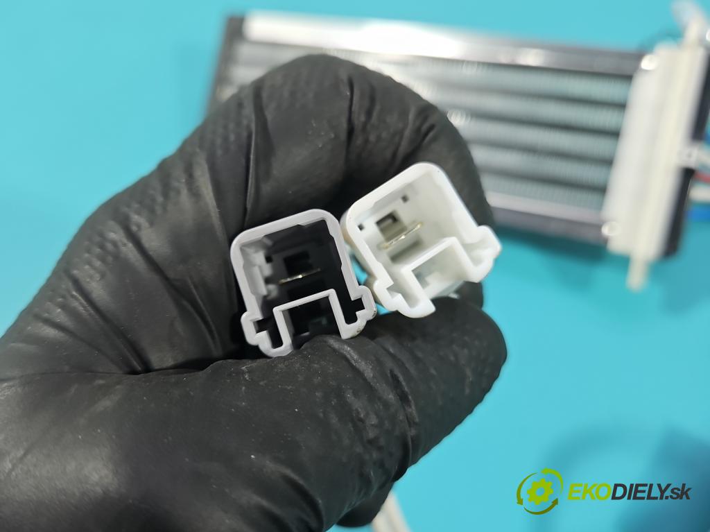 Suzuki Vitara II 2015- 1.5 16V 102 hp automatic 75 kW 1462 cm3 5- radiátor 094800-0600 (Radiátor topení)