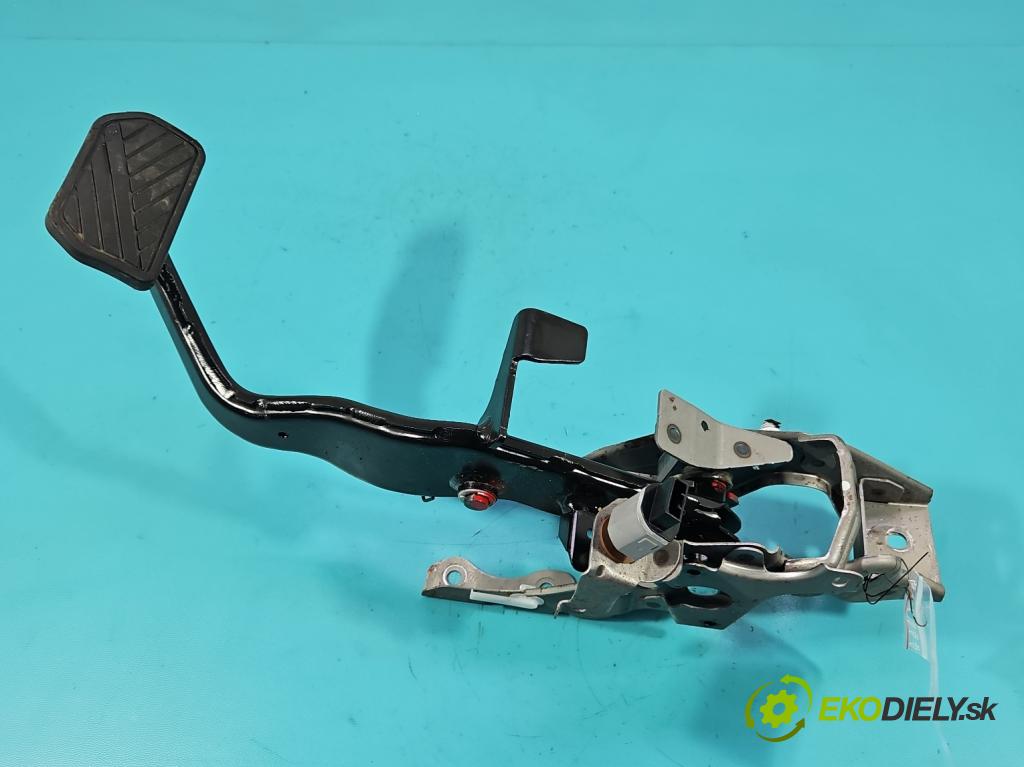 Suzuki Vitara II 2015- 1.5 16V 102 hp automatic 75 kW 1462 cm3 5- pedály 49600-76S61