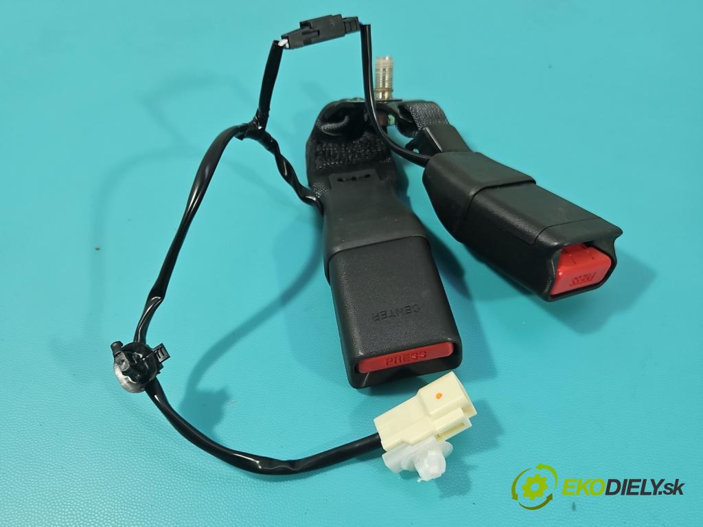 Suzuki Vitara II 2015- 1.5 16V 102 HP automatic 75 kW 1462 cm3 5- pas bezpečnosť: zadné ľavý 1117164
