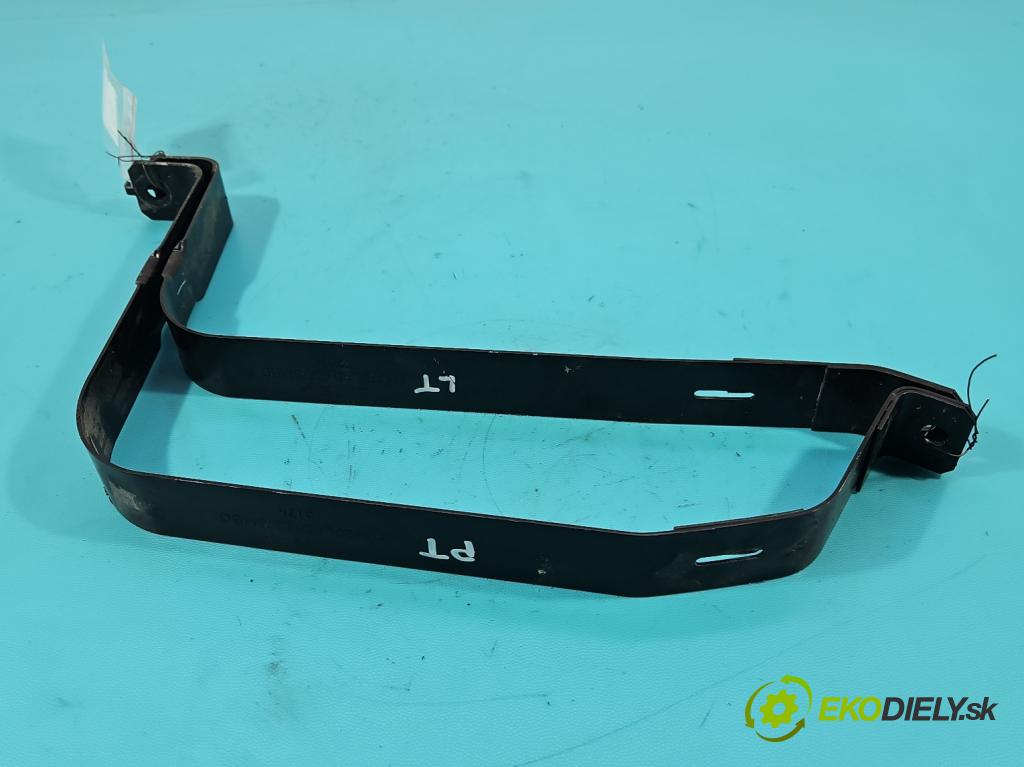 Suzuki Vitara II 2015- 1.5 16V 102 HP automatic 75 kW 1462 cm3 5- Upevnenie: 7520090AA