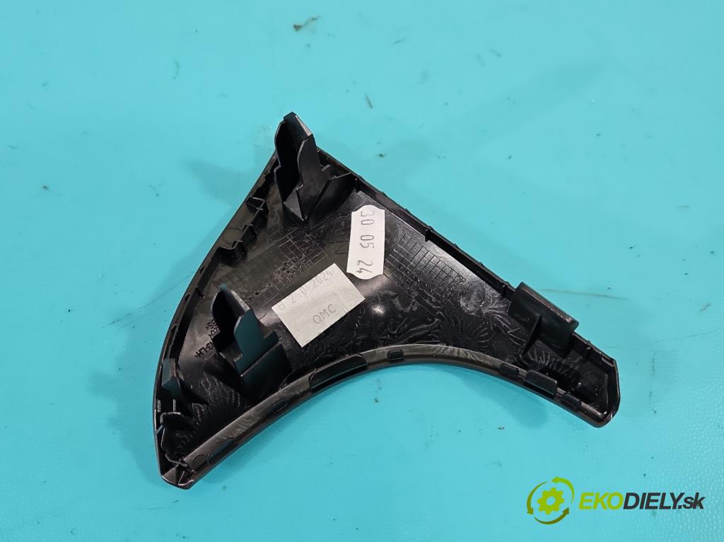 Suzuki Vitara II 2015- 1.5 16V 102 HP automatic 75 kW 1462 cm3 5- lišta ozdobná vnitŕní: 73831-86R3