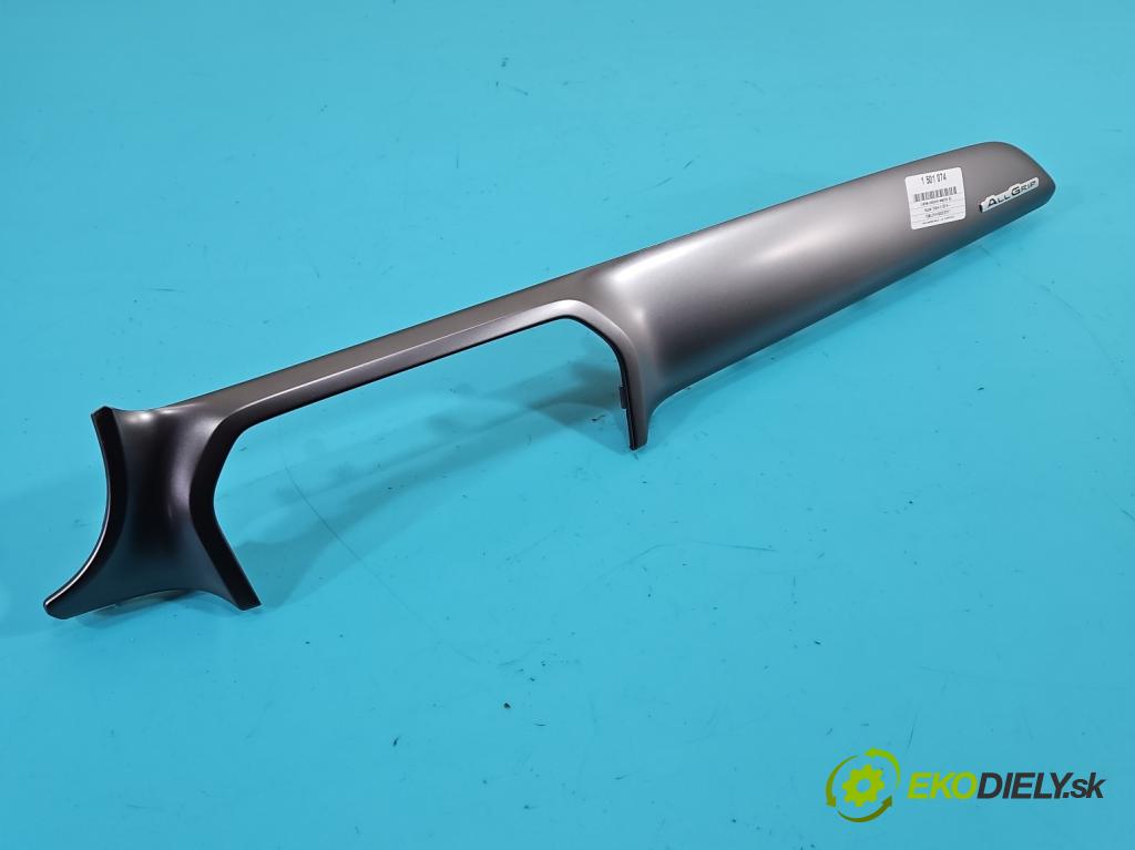 Suzuki Vitara II 2015- 1.5 16V 102 HP automatic 75 kW 1462 cm3 5- lišta ozdobná vnitŕní: 73831-86R3