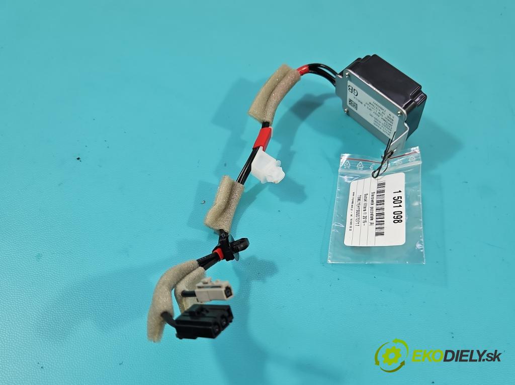 Suzuki Vitara II 2015- 1.5 16V 102 HP automatic 75 kW 1462 cm3 5- Antena 3B325-63U00
