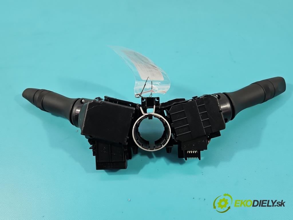 Suzuki Vitara II 2015- 1.5 16V 102 HP automatic 75 kW 1462 cm3 5- prepínač komplex: 17J515 (Prepínacie páčky pod volantom)