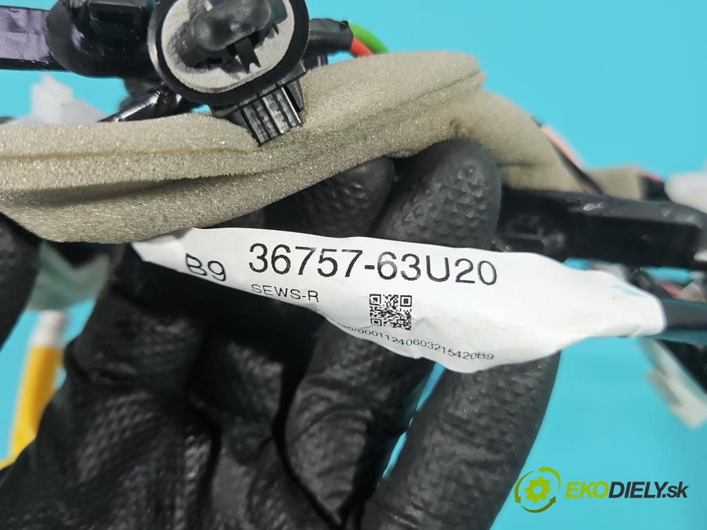 Suzuki Vitara II 2015- 1.5 16V 102 HP automatic 75 kW 1462 cm3 5- Zväzok: dvere predné pravých 36757-63U20