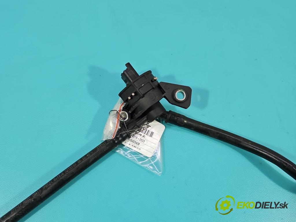 Peugeot 3008 II 2016-2023 2.0 hdi 150 HP manual 110 kW 1997 cm3 5- snímač tlak: palivo 81CP38-01 (Snímač)