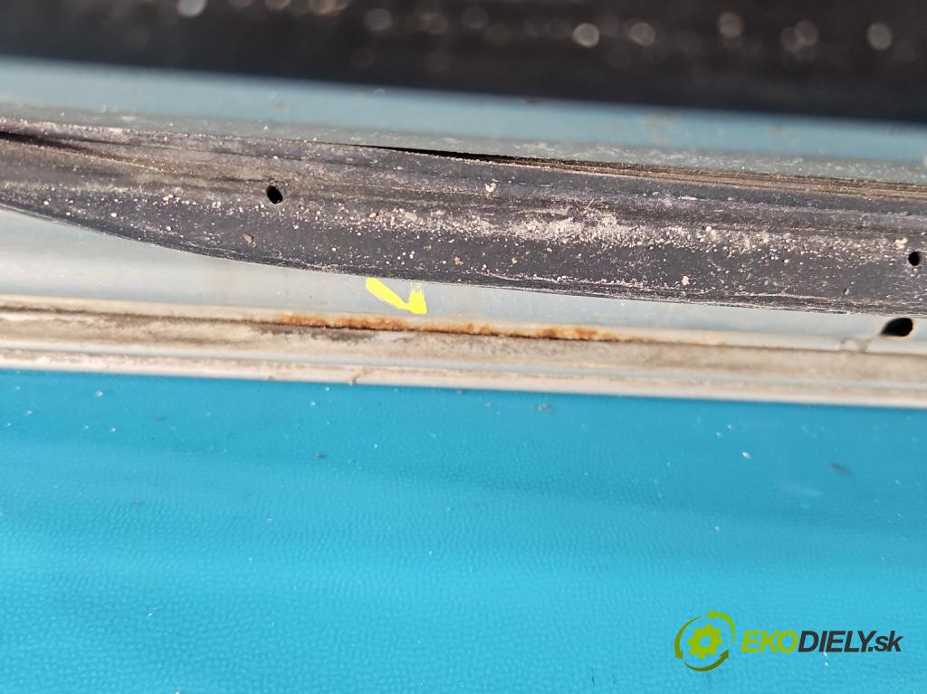 Toyota Avensis II T25 2003-2008 2.0 D4D 116 hp manual 85 kW 1995 cm3 5- dveře zadní pravé  (Klika dveří ostatní)