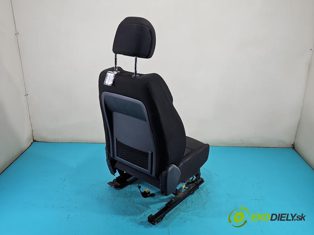 Peugeot 3008 I 2009-2016 1.6 hdi 109 HP manual 80 kW 1560 cm3 5- Sedačka ľavý  (Sedadlo)