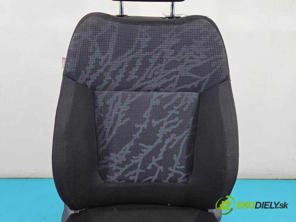 Peugeot 3008 I 2009-2016 1.6 hdi 109 HP manual 80 kW 1560 cm3 5- Sedačka pravý  (Sedadlo)