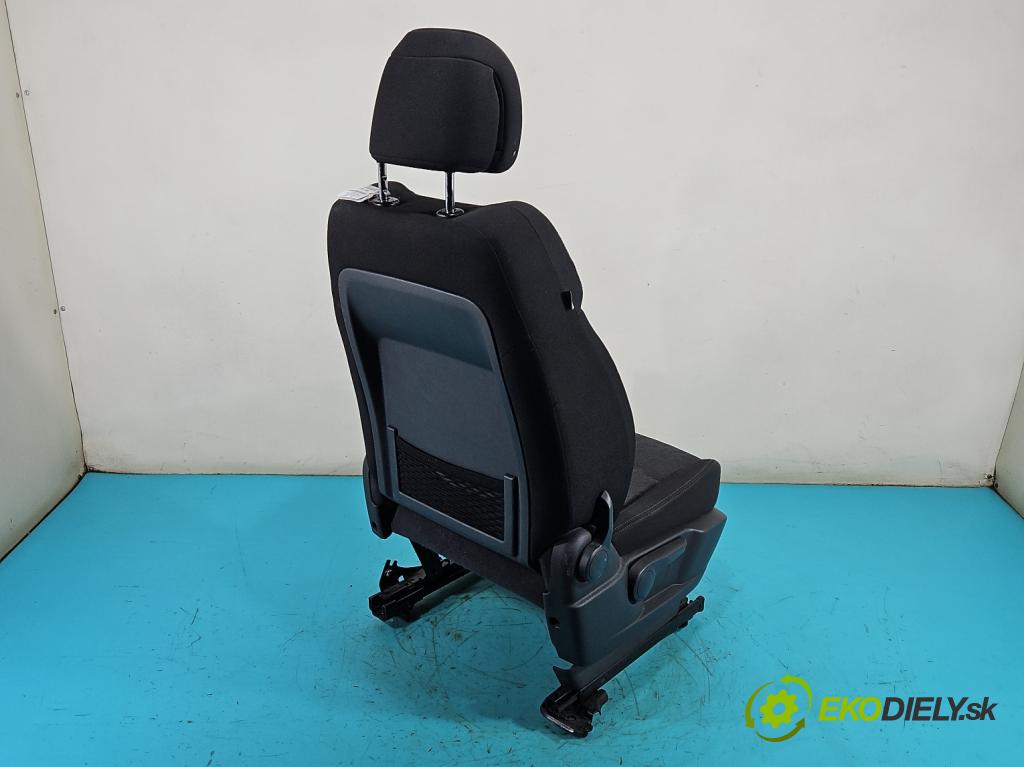 Peugeot 3008 I 2009-2016 1.6 hdi 109 HP manual 80 kW 1560 cm3 5- Sedačka pravý  (Sedadlo)