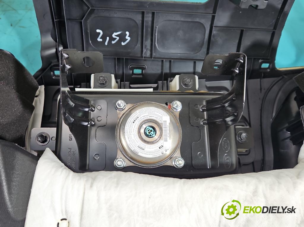 Kia Sportage III 2010-2015 2.0 crdi 136 HP manual 100 kW 1995 cm3 5- kokpit,pristrojová doska rozdeľovacia