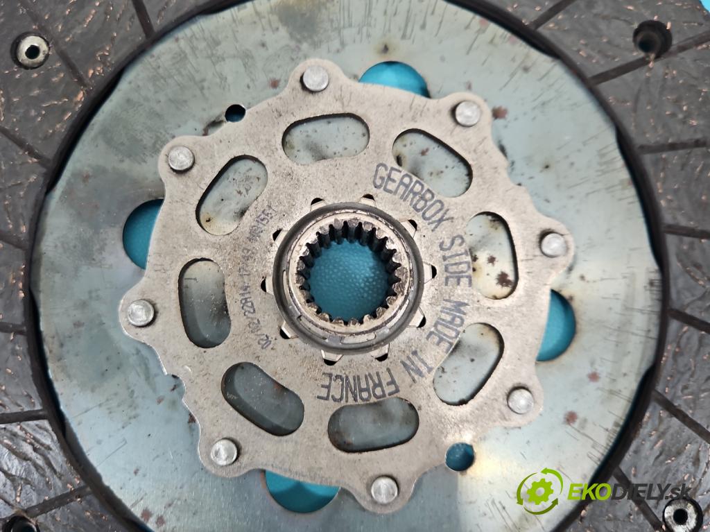 Peugeot 3008 II 2016-2023 2.0 hdi 150 HP manual 110 kW 1997 cm3 5- koleso duálna 293390