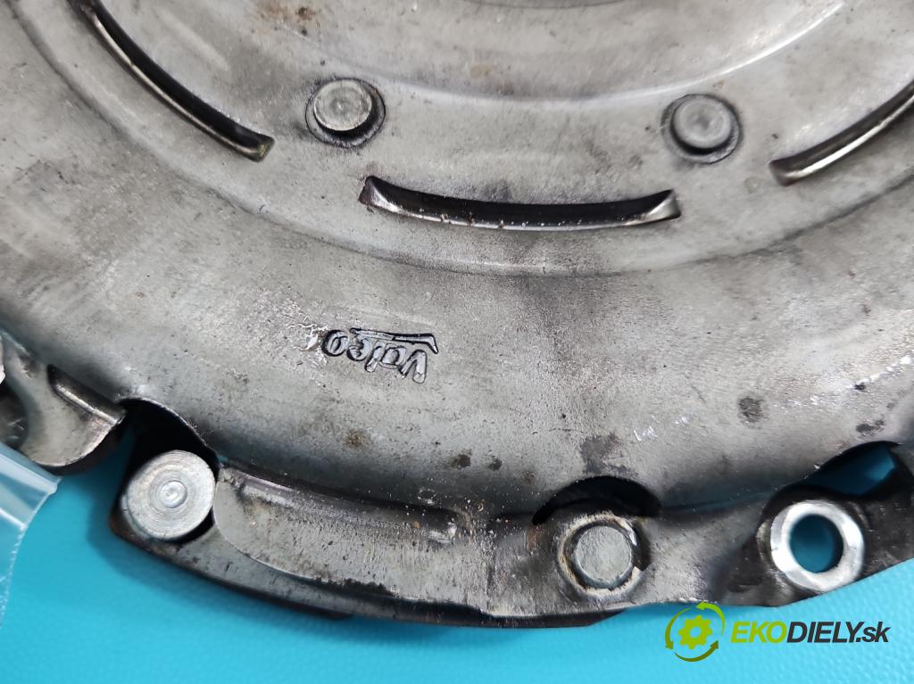 Peugeot 3008 II 2016-2023 2.0 hdi 150 HP manual 110 kW 1997 cm3 5- koleso duálna 293390