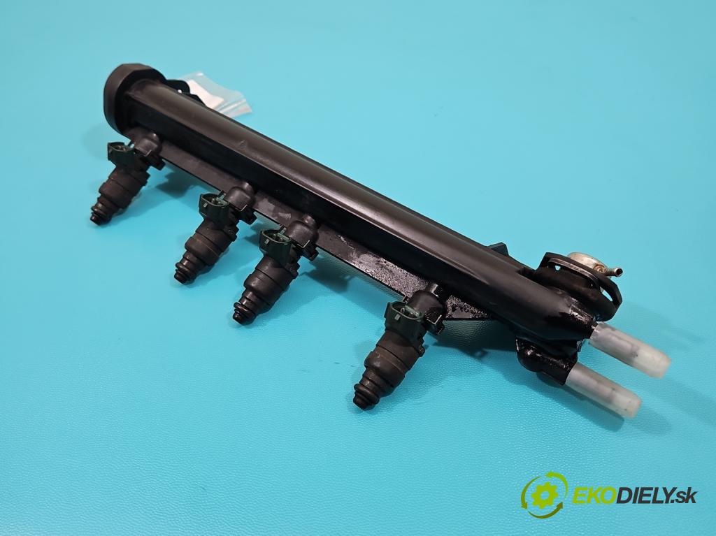 Vw Golf IV 1997-2003 1.6 SR 102 HP automatic 75 kW 1595 cm3 5- vstrek 06A133317A (Vstrekovač paliva)