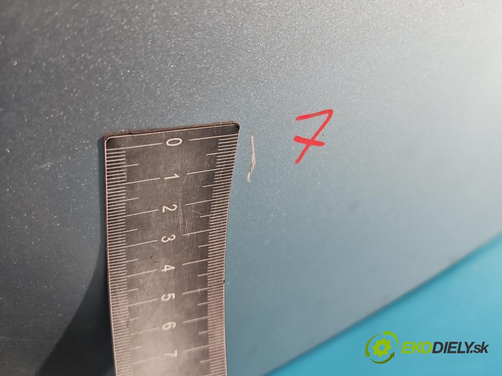 Vw Golf IV 1997-2003 1.6 SR 102 hp automatic 75 kW 1595 cm3 5- zadní kufrové dveře  (Zadní kapota (kufr))