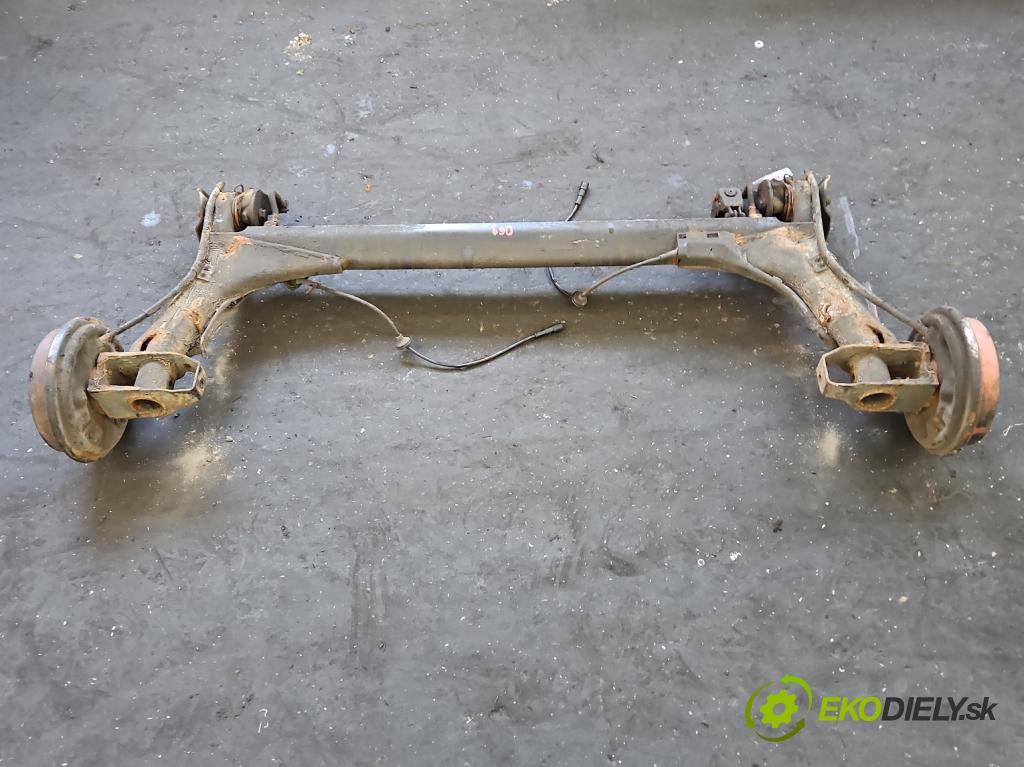 Vw Golf III 1991-1998 1.6 75 hp manual 55 kW 1598 cm3 5- zadní výztuha  (Zadní výztuha)