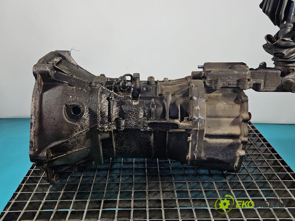 Suzuki Vitara I 1988-1998 1.6 16V 97KM manual 71 kW 1589 cm3 3- převodovka stupňová manual