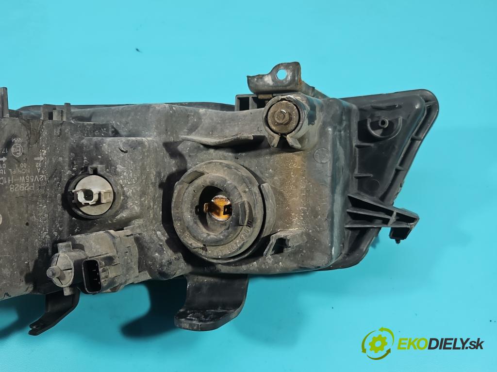 Honda Accord VII 2002-2008 2.0 16V 155 HP manual 114 kW 1998 cm3 5- Reflektor: pravý  (Svetlo predné pravé)