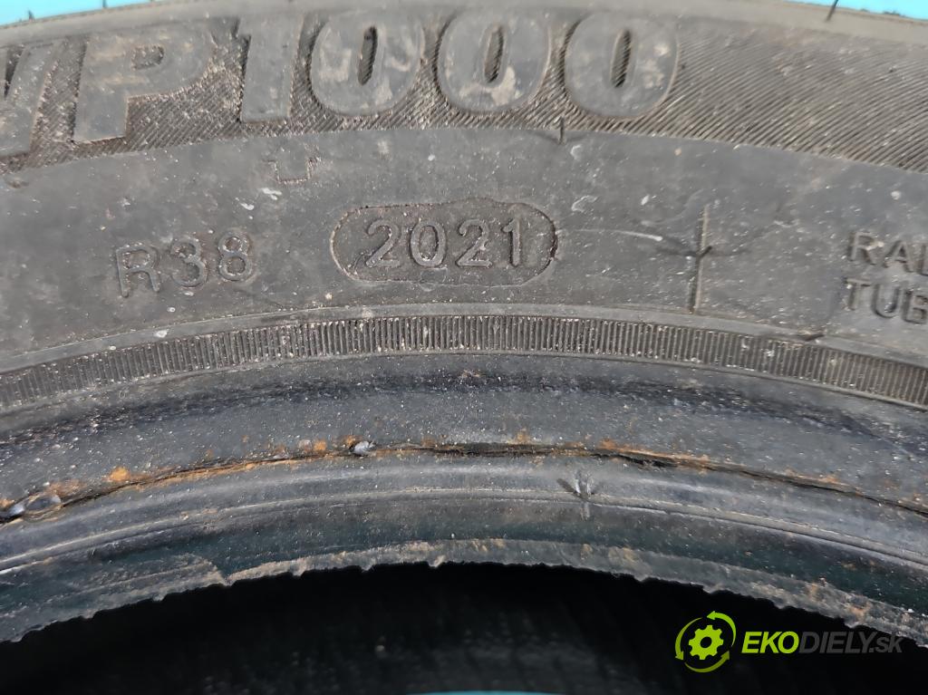 Suzuki Vitara I 1988-1998 1.6 16V 97KM manual 71 kW 1589 cm3 3- pneumatiky: zimní 4 ks komplet