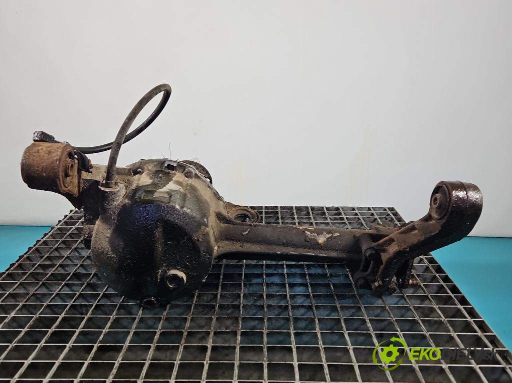 Suzuki Vitara I 1988-1998 1.6 16V 97KM manual 71 kW 1589 cm3 3- diferenciál přední