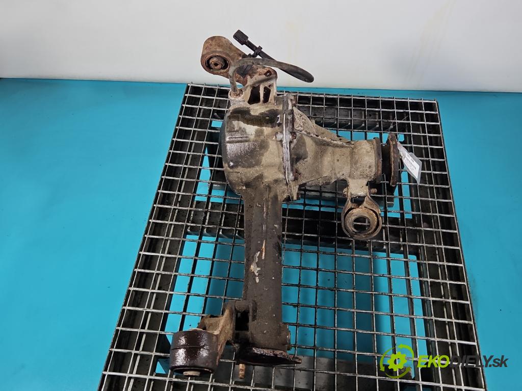 Suzuki Vitara I 1988-1998 1.6 16V 97KM manual 71 kW 1589 cm3 3- diferenciál přední