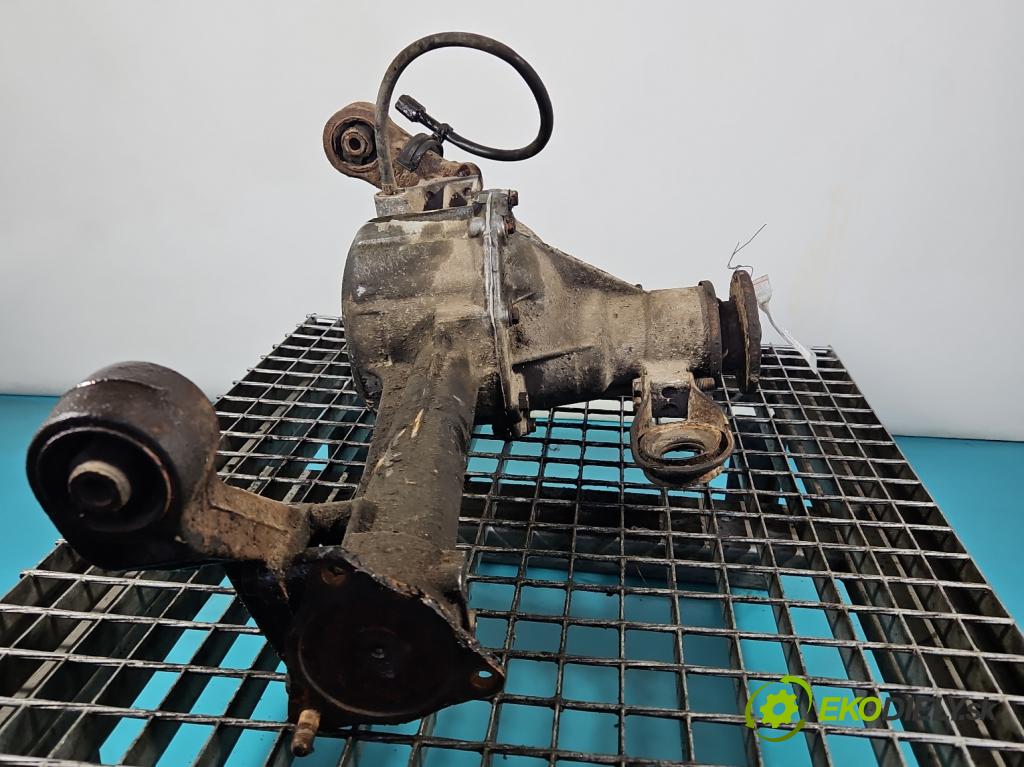 Suzuki Vitara I 1988-1998 1.6 16V 97KM manual 71 kW 1589 cm3 3- diferenciál přední