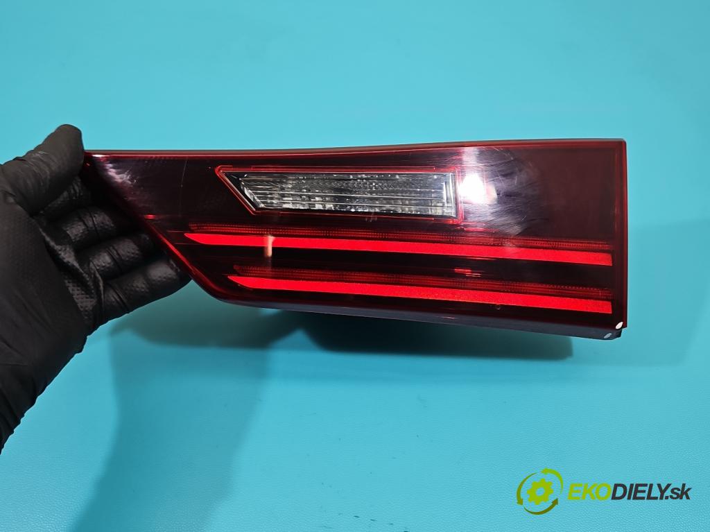 Lexus IS III 2014-2025 2.5 vvti 181KM automatic 133 kW 2494 cm3 4- svetlo / reflektor zadné pravé  (Kľučka dverí ostatné)