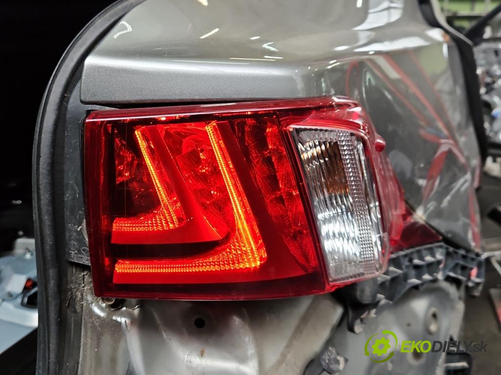 Lexus IS III 2014-2025 2.5 vvti 181KM automatic 133 kW 2494 cm3 4- svetlo / reflektor zadné pravé 81550-53280 (Kľučka dverí ostatné)