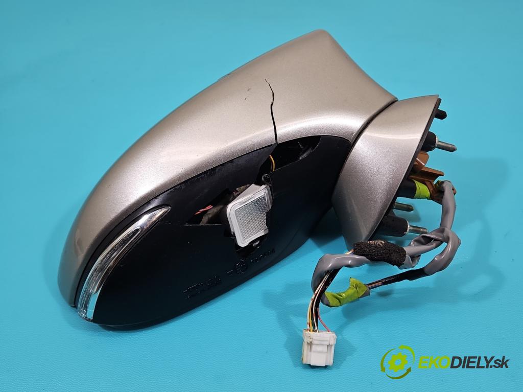 Lexus IS III 2014-2025 2.5 vvti 181KM automatic 133 kW 2494 cm3 4- zrkadlo pravé  (Kľučka dverí ostatné)