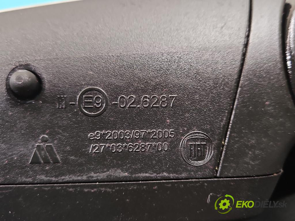 Fiat Doblo II 2010- 1.4 120 hp manual 88 kW 1368 cm3 5- zpětné zrcátko pravé  (Klika dveří ostatní)