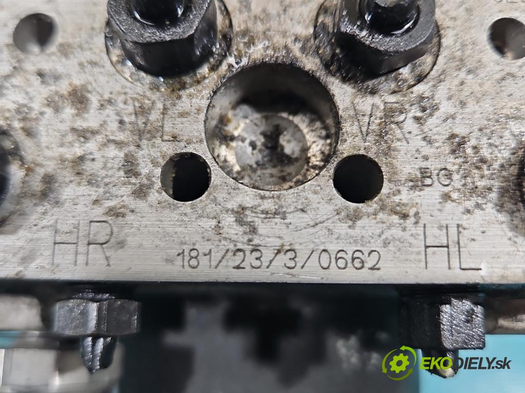 Skoda Octavia I 1996-2010 1.4 16V 75 HP manual 55 kW 1390 cm3 5- čerpadlo abs 0265225048 (Pumpa ABS)