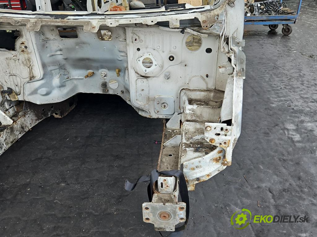 Ford Transit 2013-2017 2.2 tdci 101 hp manual 74 kW 2198 cm3 5- štvrťka levé