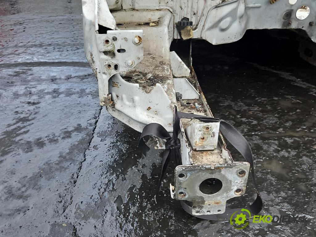 Ford Transit 2013-2017 2.2 tdci 101 hp manual 74 kW 2198 cm3 5- štvrťka pravé