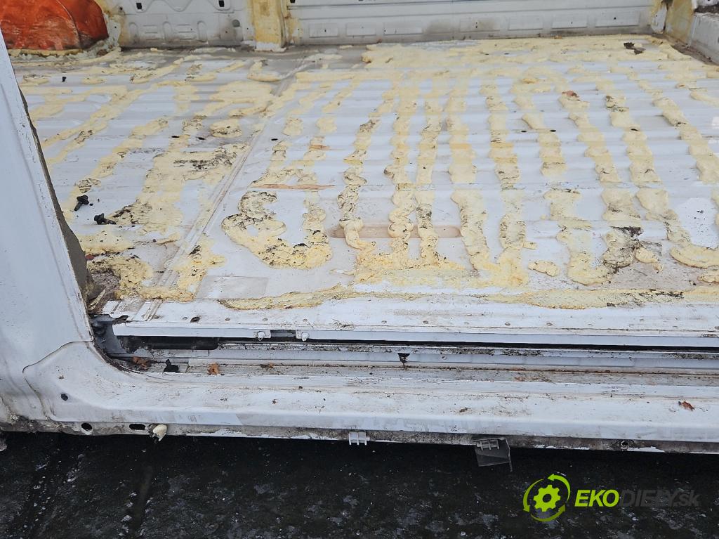 Ford Transit 2013-2017 2.2 tdci 101 hp manual 74 kW 2198 cm3 5- práh pravý  (Karoserie ostatní)