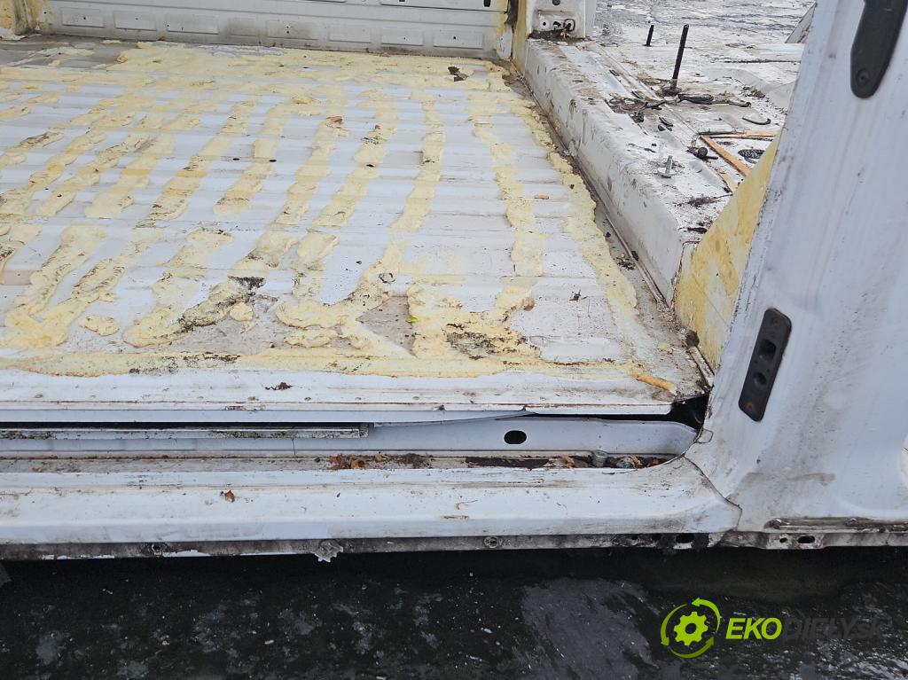 Ford Transit 2013-2017 2.2 tdci 101 hp manual 74 kW 2198 cm3 5- práh pravý  (Karoserie ostatní)