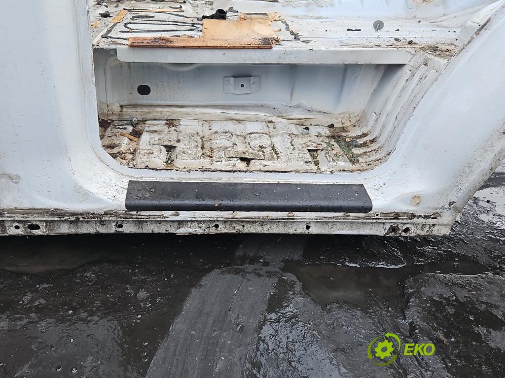 Ford Transit 2013-2017 2.2 tdci 101 hp manual 74 kW 2198 cm3 5- práh pravý  (Karoserie ostatní)