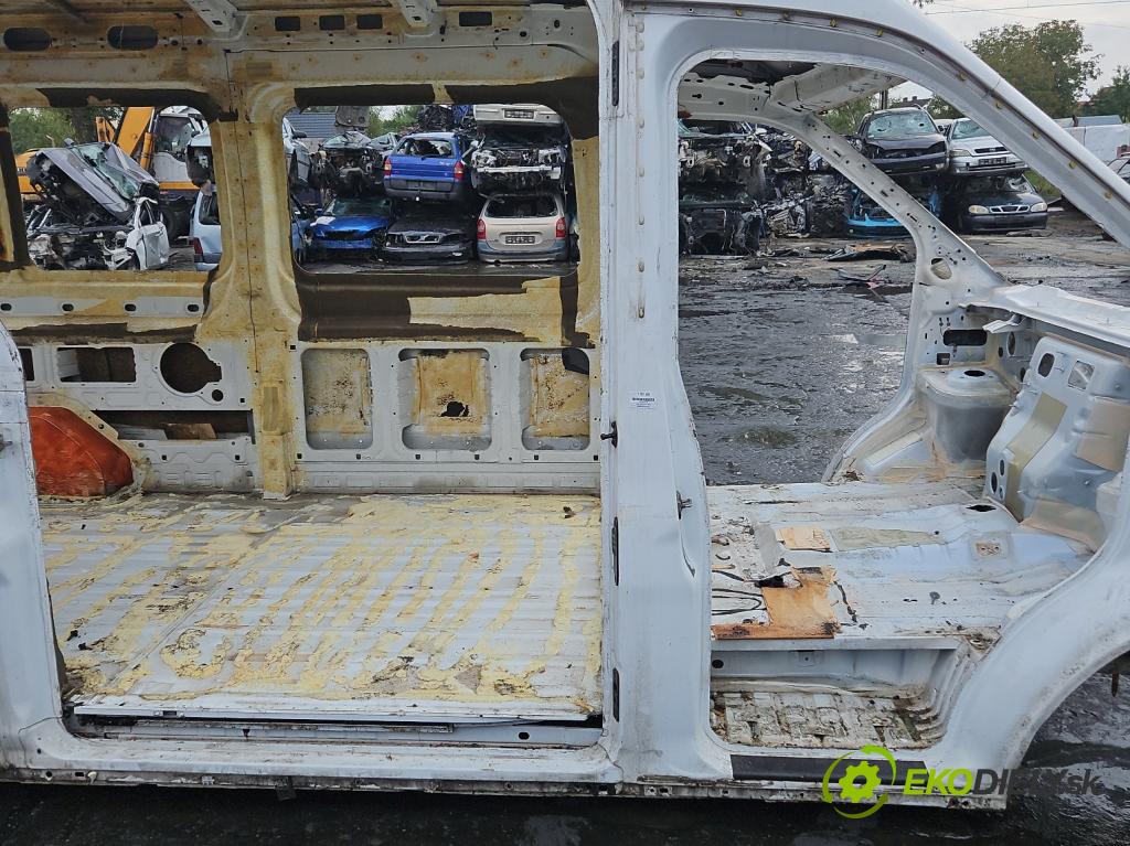 Ford Transit 2013-2017 2.2 tdci 101 hp manual 74 kW 2198 cm3 5- práh pravý  (Karoserie ostatní)