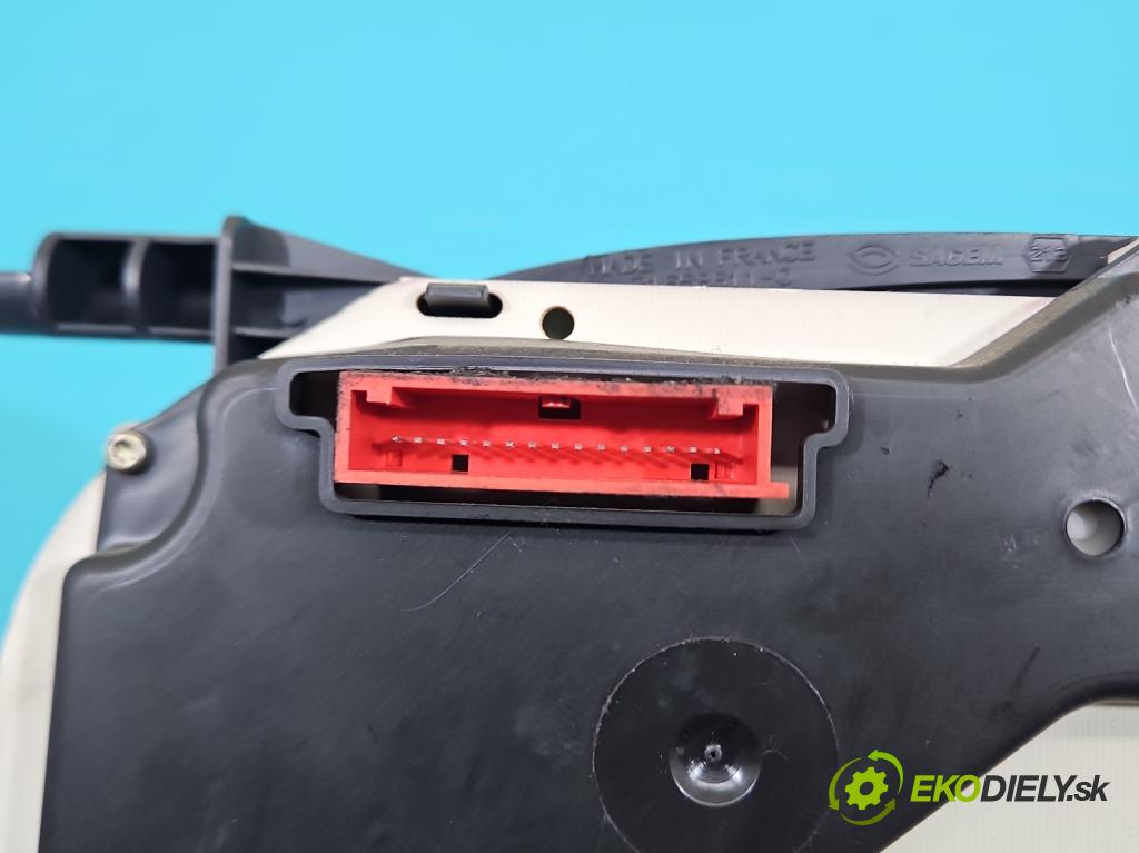 Renault Trafic II 2001-2014 1.9 dci 82 HP manual 60 kW 1870 cm3 5- prístrojovka/ budíky P8200279062-B (Prístrojová doska)