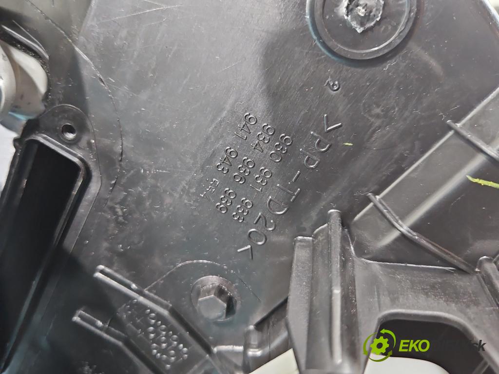 Suzuki Vitara II 2015- 1.5 16V 102 hp automatic 75 kW 1462 cm3 5- radiátor 74100-63UM0 (Radiátor topení)