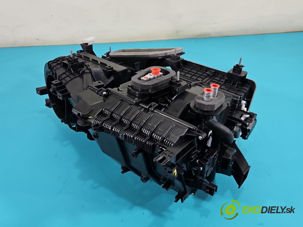 Suzuki Vitara II 2015- 1.5 16V 102 hp automatic 75 kW 1462 cm3 5- radiátor 74100-63UM0 (Radiátor topení)