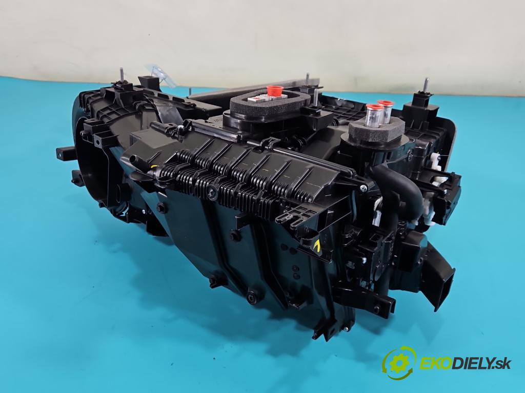 Suzuki Vitara II 2015- 1.5 16V 102 hp automatic 75 kW 1462 cm3 5- radiátor 74100-63UM0 (Radiátor topení)