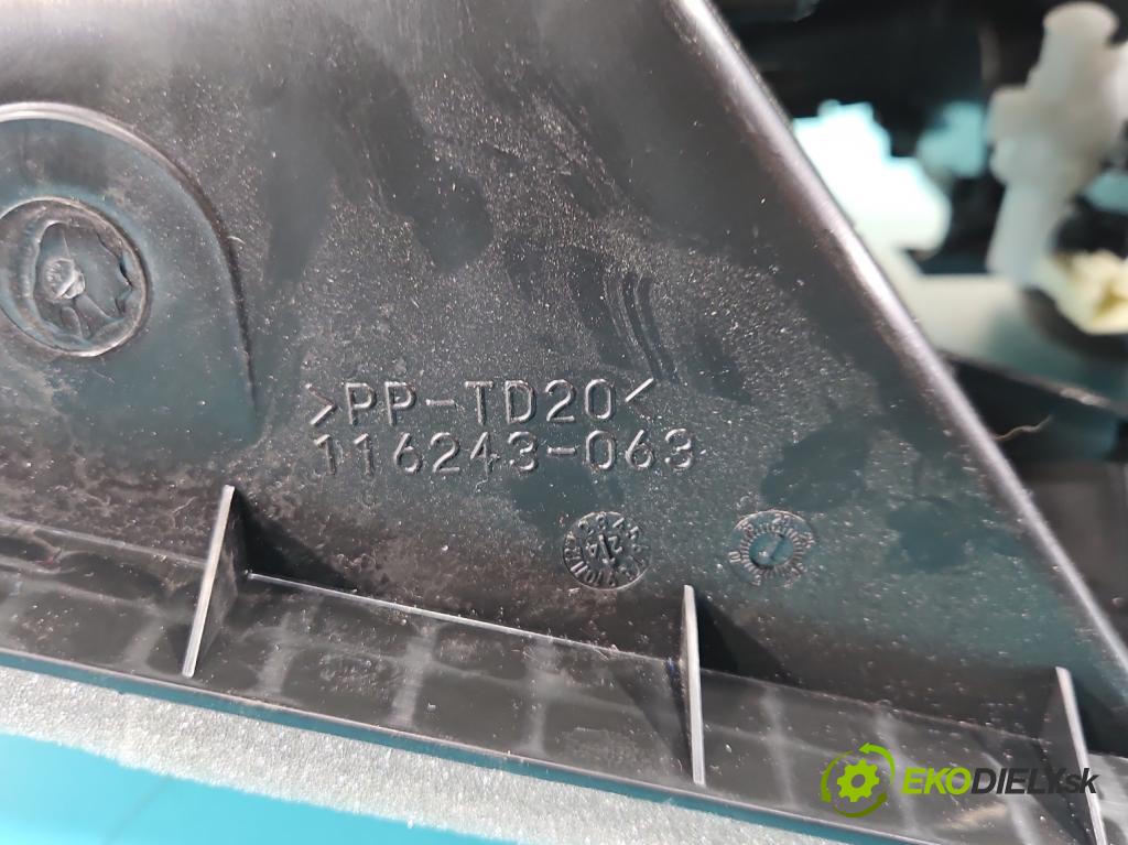 Suzuki Vitara II 2015- 1.5 16V 102 hp automatic 75 kW 1462 cm3 5- radiátor 74100-63UM0 (Radiátor topení)