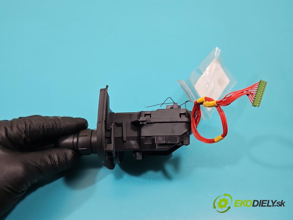 Renault Clio III 2005-2012 1,2.0 16V 75 HP manual 55 kW 1149 cm3 5- prepínač smeroviek 255405605R (Prepínacie páčky pod volantom)