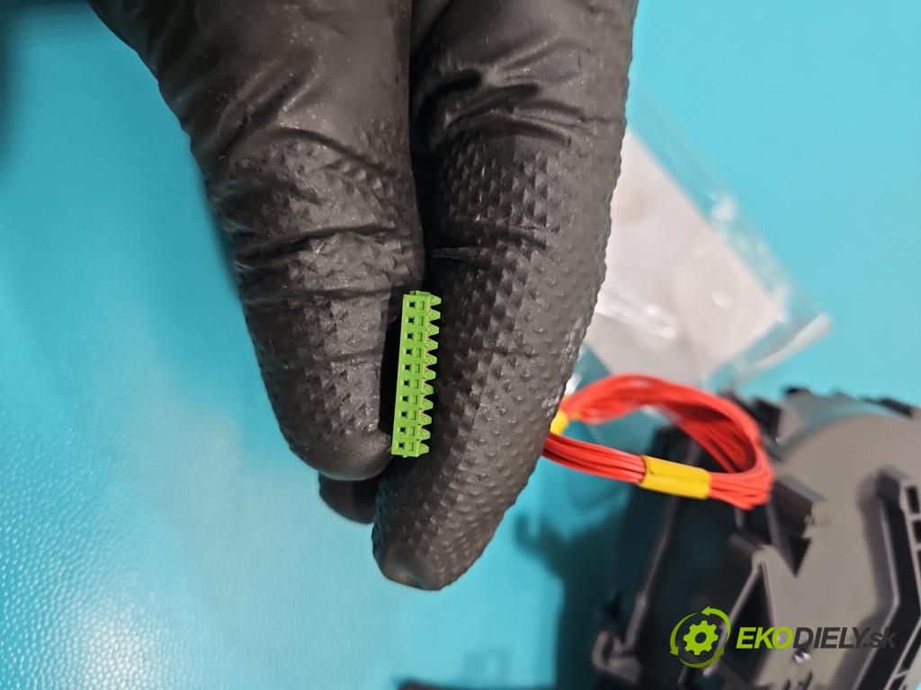 Renault Clio III 2005-2012 1,2.0 16V 75 HP manual 55 kW 1149 cm3 5- prepínač smeroviek 255405605R (Prepínacie páčky pod volantom)