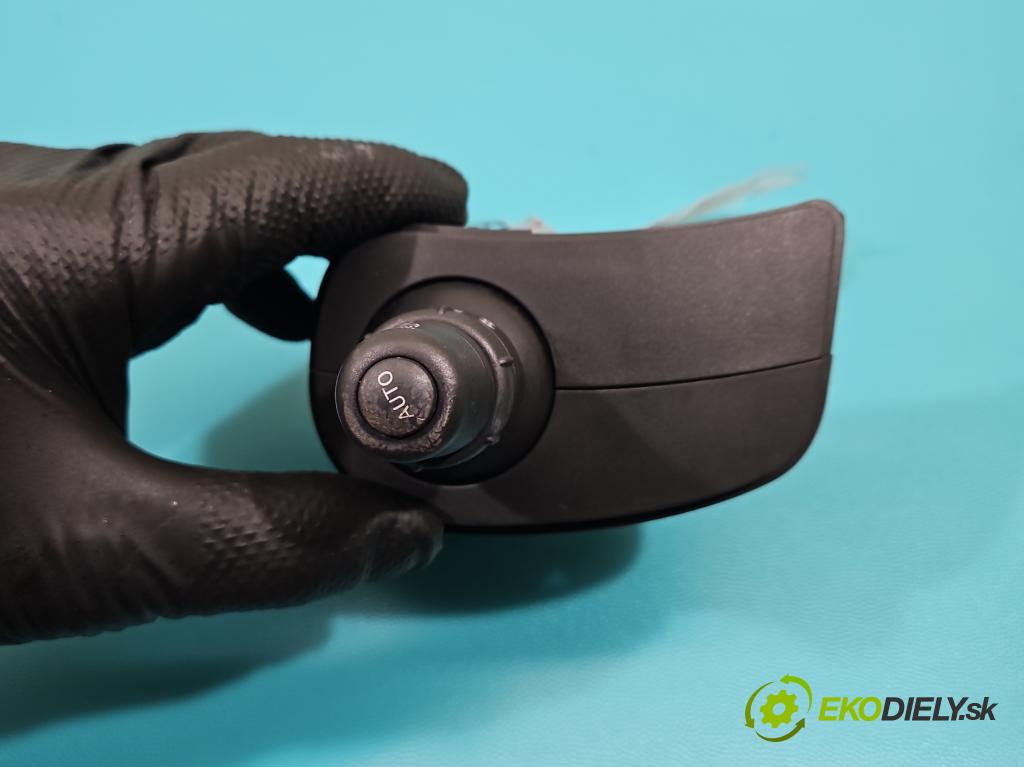 Renault Clio III 2005-2012 1,2.0 16V 75 HP manual 55 kW 1149 cm3 5- prepínač smeroviek 255405605R (Prepínacie páčky pod volantom)