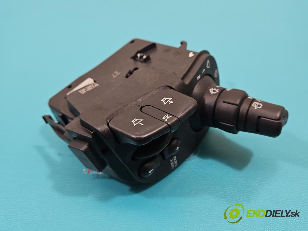 Renault Clio III 2005-2012 1,2.0 16V 75 HP manual 55 kW 1149 cm3 5- prepínač stieračov  (Prepínacie páčky pod volantom)