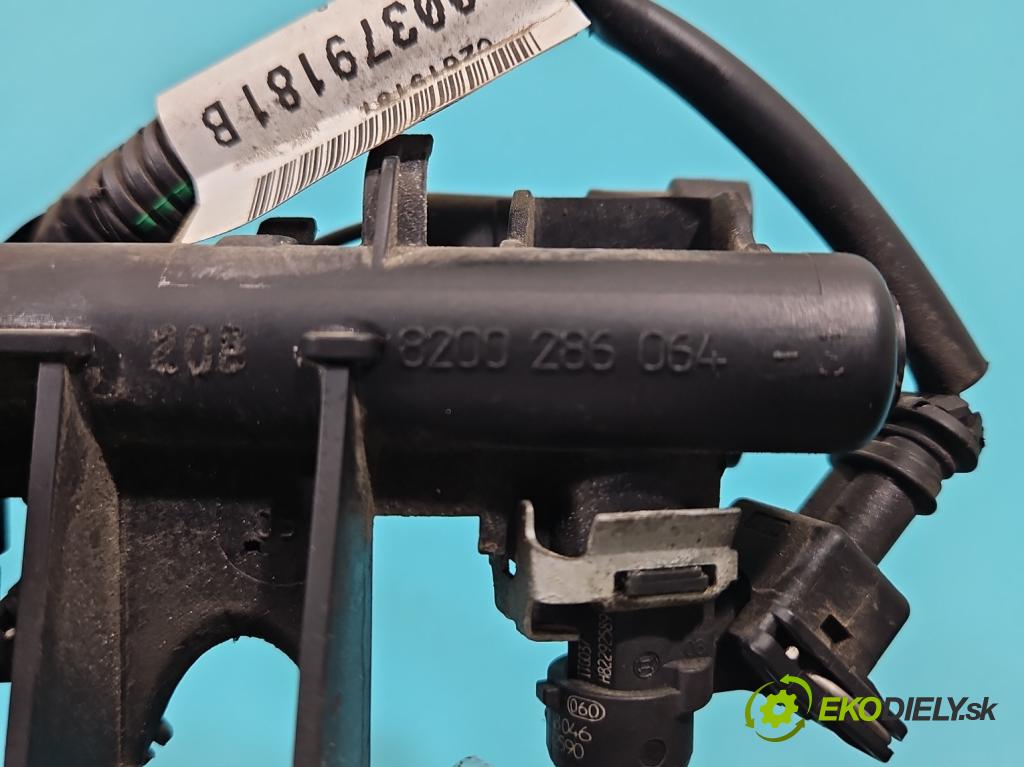 Renault Clio III 2005-2012 1,2.0 16V 75 HP manual 55 kW 1149 cm3 5- vstrek 0280158046 (Vstrekovač paliva)