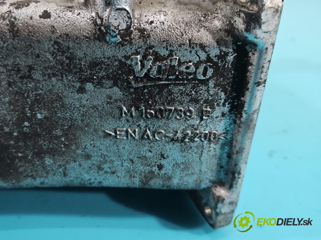 Skoda Octavia III 2013- 2.0 tdi 150 hp manual 110 kW 1968 cm3 5- potrubí sací 04L129766AL (Sací potrubí)