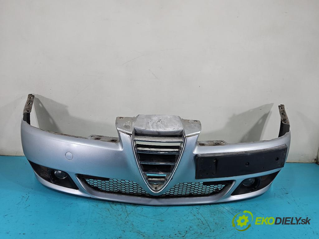 Alfa romeo 156 1.9 jtd 140 HP manual 103 kW 1910 cm3 5- nárazník predné  (Kľučka dverí ostatné)
