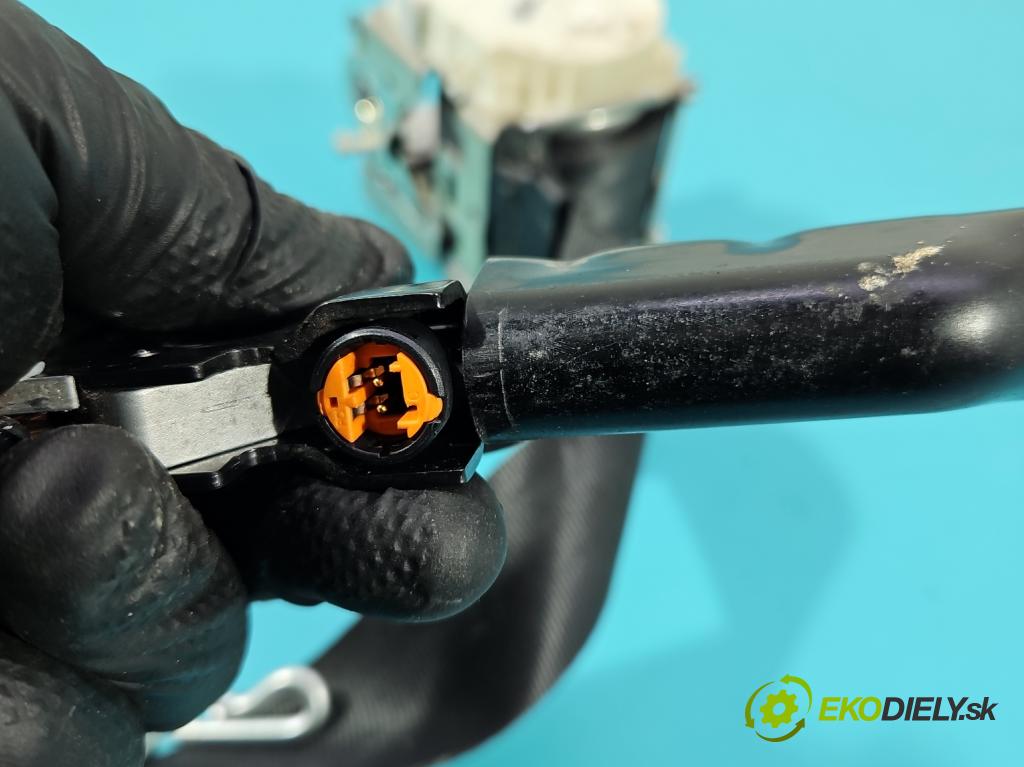 Peugeot 3008 I 2009-2016 1.6 hdi 109 HP manual 80 kW 1560 cm3 5- pas bezpečnosť: predné pravý 34068389D